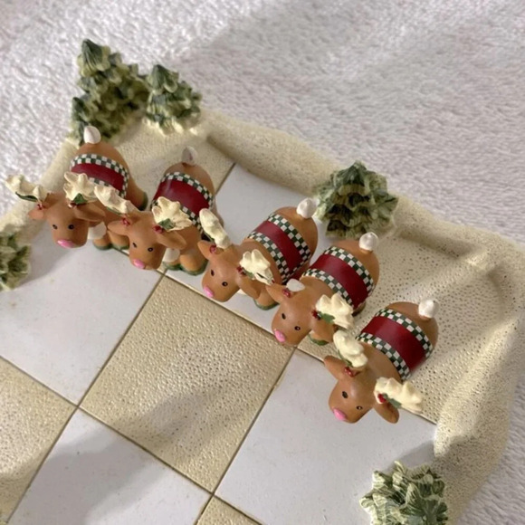 Vintage Avon Santa Reindeer Christmas Tic  Tac Toe Game - Picture 8 of 16